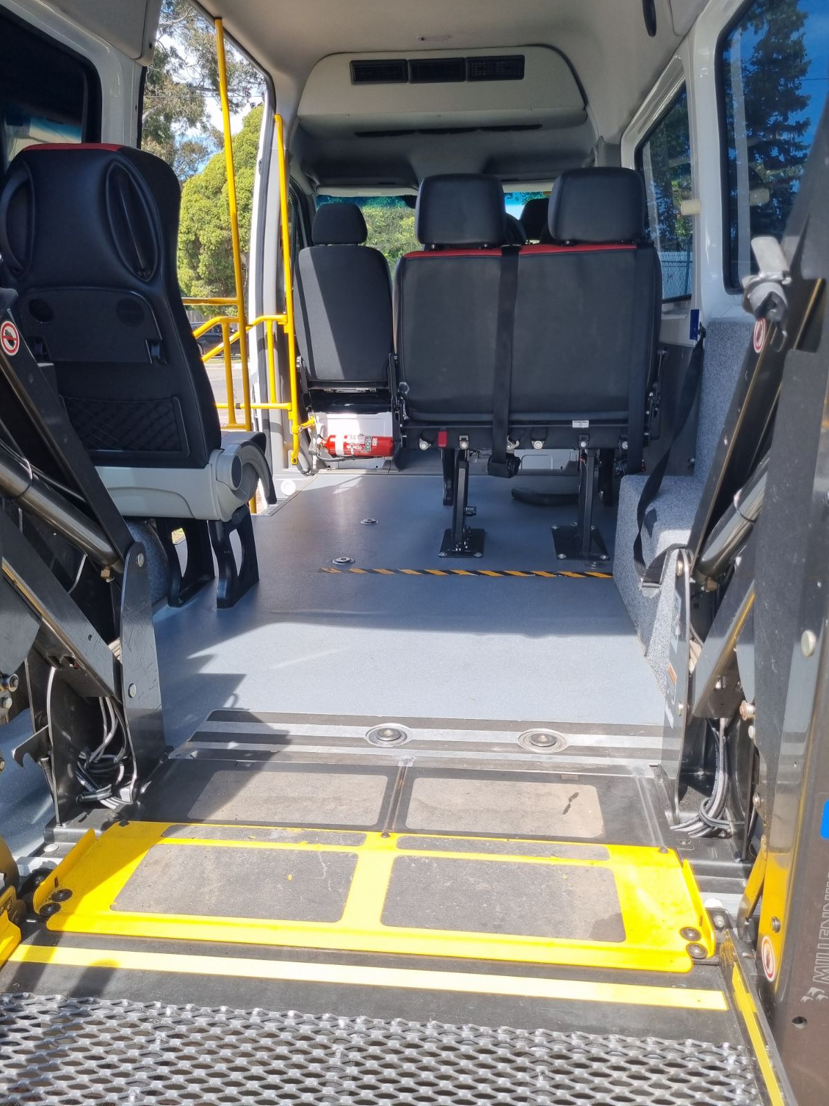 Wheelchair accessible Mercedes Sprinter photo 4