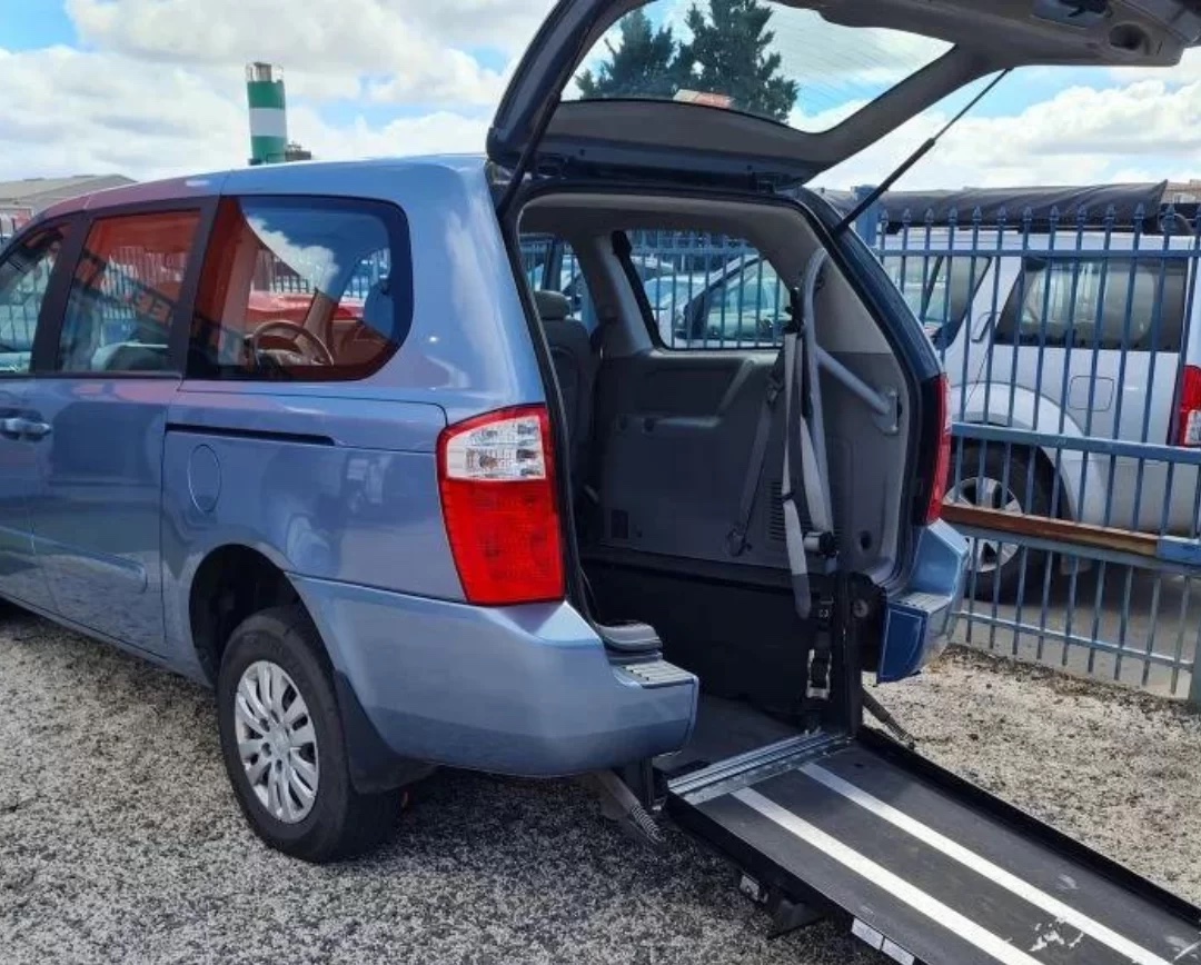 3rd row Kia Carnival wheelchair accessible vehicle photo 2